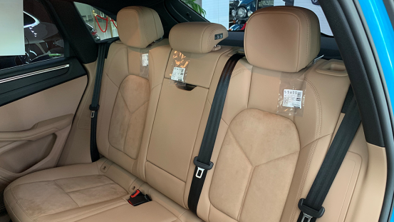 皓騰豪車定制中心保時捷Macan展廳現(xiàn)車特別活動669