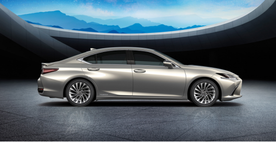 【新車到店】中大型豪華行政級轎車 新雷克薩斯ES300h即將到店 現接受預定213