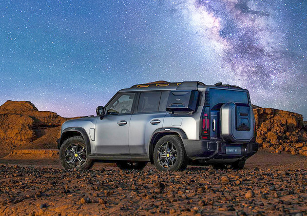 捷途旅行者XX.XX萬元起 定位旅行越野SUV