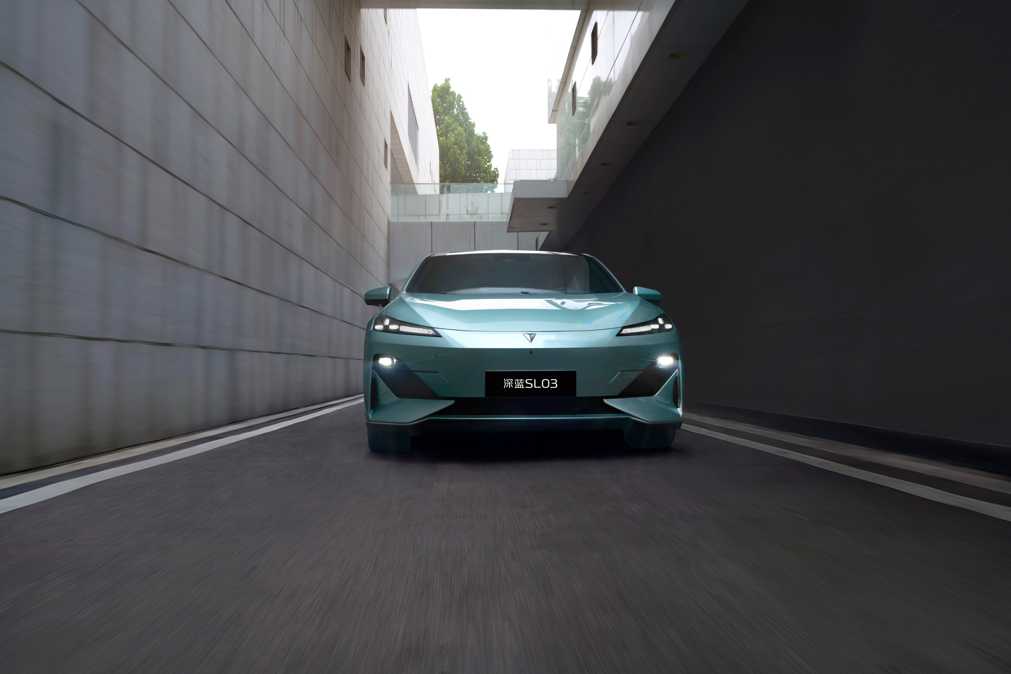 2024款長安深藍SL03純電版上市 售價15.69萬-17.39萬元