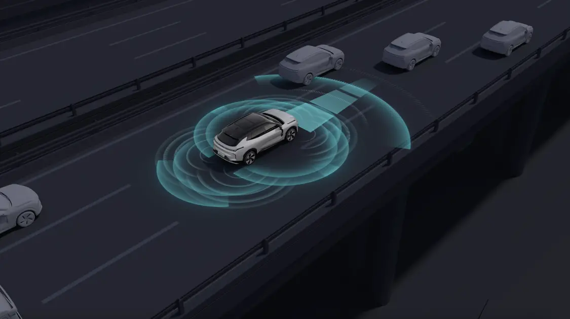 2025款領(lǐng)克08 EM-P上市 智能舒適升級/限時價17.98萬元起